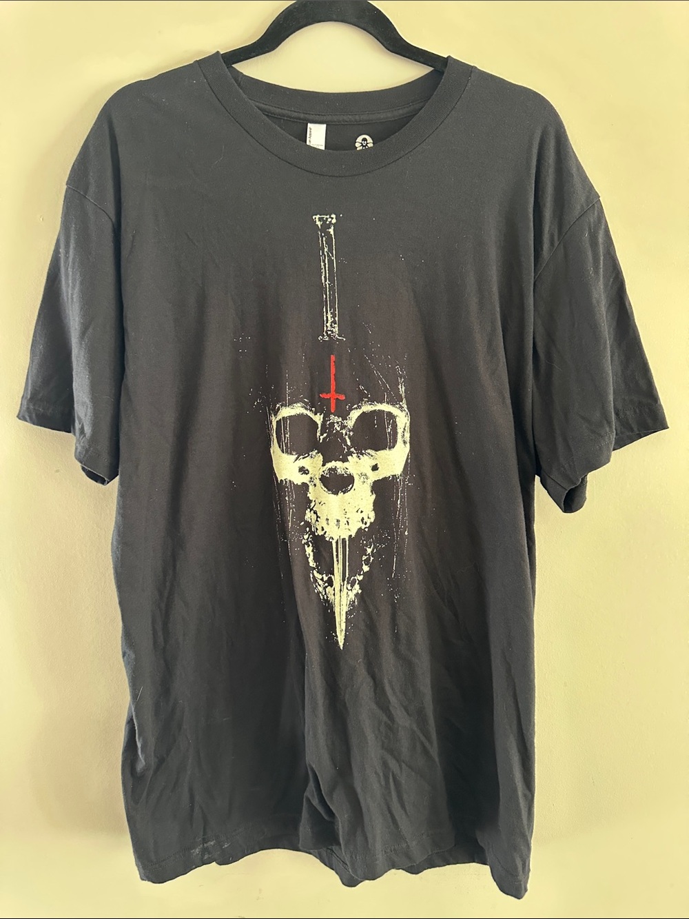 American Apparel Black Short-Sleeve Skull & Dagger Graphic Tee